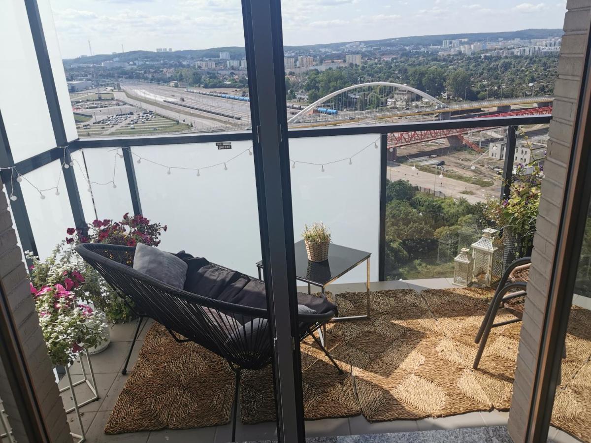 Apartament Przy Bursztynowym Stadionie Gdańsk Buitenkant foto