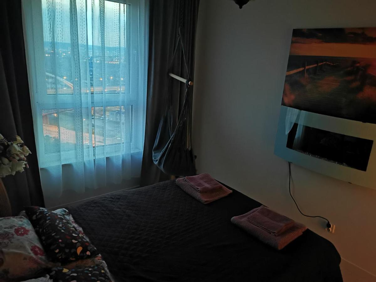 Apartament Przy Bursztynowym Stadionie Gdańsk Buitenkant foto
